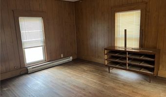 329 S Market St, Amsterdam, OH 43903