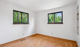 1015 Oneida Cir, Ashland, OR 97520