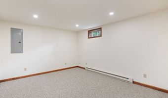 15 Spring Hollow Ln, Barre, VT 05641