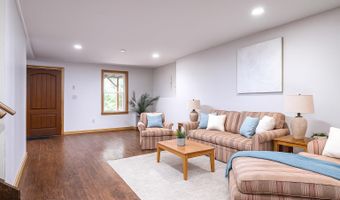 156 Sherwood Cir, Brattleboro, VT 05301