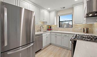 110 S Evergreen Ave 3BS, Arlington Heights, IL 60005