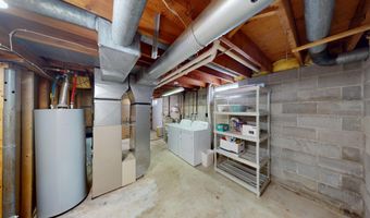 826 Minnie Maddern St, Albert Lea, MN 56007