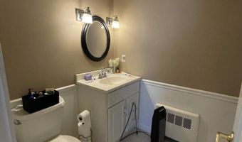 9 Michael Dr, Canton, CT 06019