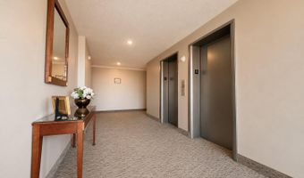 1301 S ARLINGTON RIDGE Rd S 508, Arlington, VA 22202