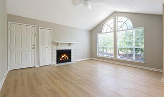 901 Wentworth Ct, Alpharetta, GA 30022