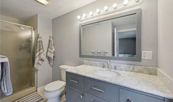 35 Old Town Trl, Narragansett, RI 02882