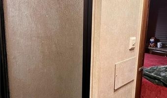 8785 NW Glenwood Rd, Amity, MO 64422