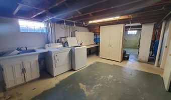 9 Wood St, Bangor, ME 04401