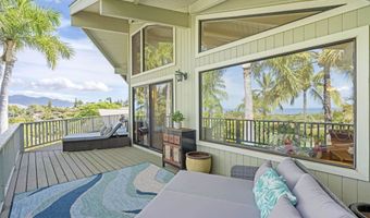 563 Mikioi Pl, Kihei, HI 96753
