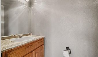 915 Kansas Ave, Berthoud, CO 80513