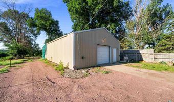 48246 264th St, Brandon, SD 57005
