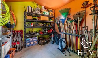 89 W Rocky Rd, Cody, WY 82414