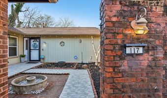 117 Old Oaks Dr, Ballwin, MO 63011