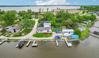 38717 N Lake St, Antioch, IL 60002