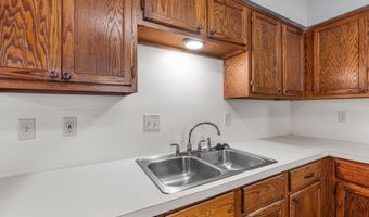1309 Country Oaks Dr, Benton, AR 72015