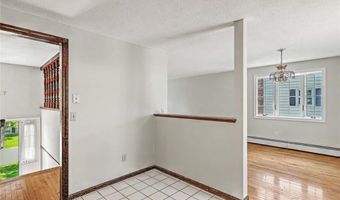 5 Tiffany Dr, Cumberland, RI 02864
