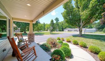 2915 Lee Marie Dr, Adrian, MI 49221
