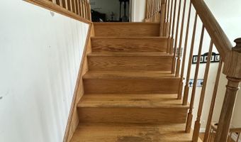 528 Vanderbilt Ave, Bayville, NJ 08721