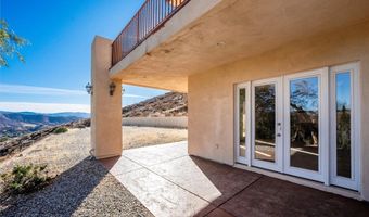 9455 Hierba Rd, Agua Dulce, CA 91390