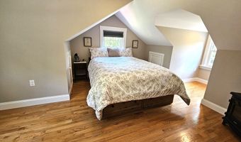1892 Old Louisquisset Pike, Lincoln, RI 02865