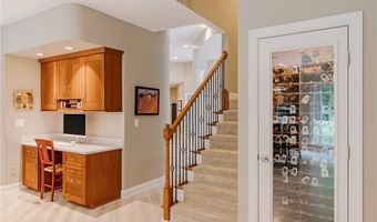 2816 Remington Pt, Aurora, OH 44202