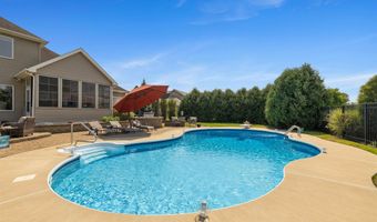1205 N Dewey, Auburn, IN 46706