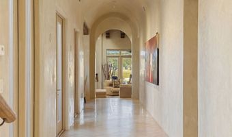 4 Avenida Herrera, Santa Fe, NM 87506