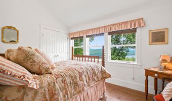 5 Peaked Hill Rd, Ashland, NH 03217