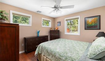 4 Wabasso Ter, Middletown, RI 02842