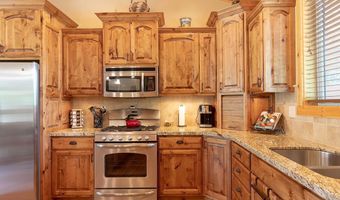 525 THREE RIVERS Dr, Alpine, WY 83128