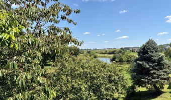 6701 Three Lakes Pkwy, Des Moines, IA 50320