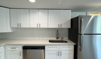 523 Leetes Island Rd, Branford, CT 06405