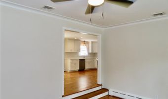 5 Susan Cir, Johnston, RI 02919