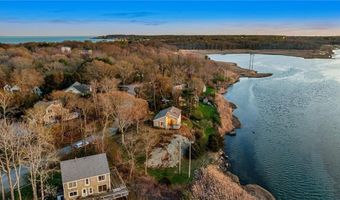 64 Starr Dr, Narragansett, RI 02882