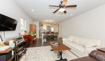 1025 Shadow Bluff Dr, Baton Rouge, LA 70820