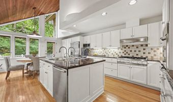 5315 Red Fox Run, Ann Arbor, MI 48105