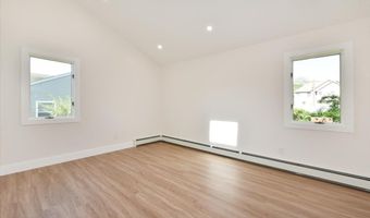 79 Columbus Blvd, Amityville, NY 11701