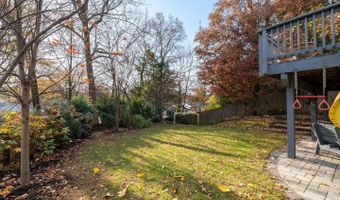 6282 15TH Rd N, Arlington, VA 22205