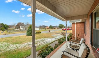 1067 Brighton Dr, Alcoa, TN 37701