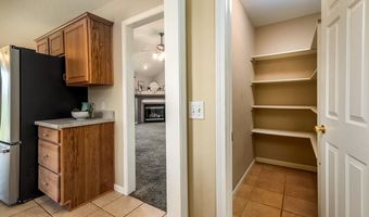 5406 Bear Creek Pass, Auburn, IN 46706
