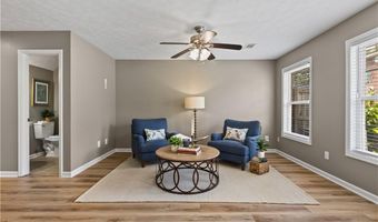 2428 UNIVERSITY Dr 403, Auburn, AL 36830