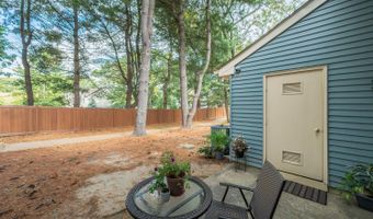 75 Bradford Ct, Aberdeen, NJ 07747