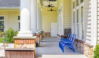 16 LEXIE Ct, Dover, DE 19904