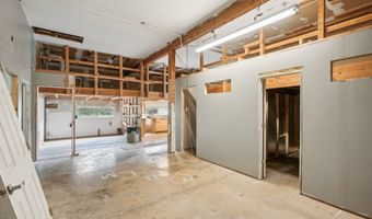 15693 S HIDDEN Rd, Mulino, OR 97042