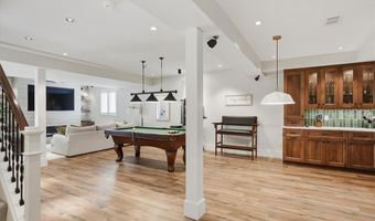 218 Chesapeake Dr, Adams Twp., PA 15044