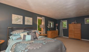 301 N Amherst Rd, Bedford, NH 03110