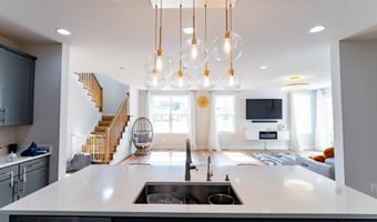 41914 SPRING AIR Dr, Brambleton, VA 20148