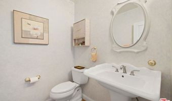 1717 Comstock Ave, Los Angeles, CA 90024