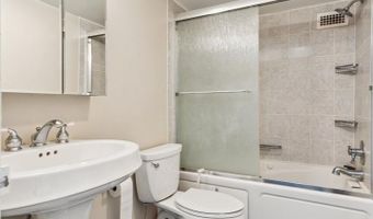 1300 ARMY NAVY Dr #625, Arlington, VA 22202