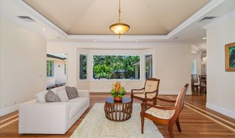 626 W Hind Dr, Honolulu, HI 96821